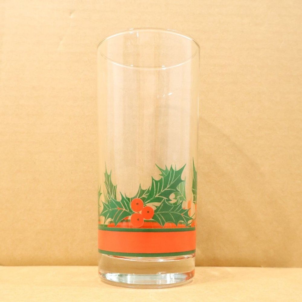 4/$20 Libbey Holly and Berry Glass Tumbler 6.25in Tall